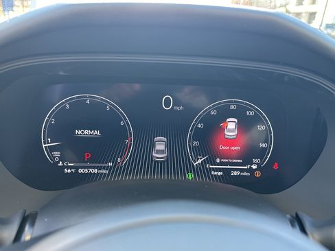 Certified 2025 Acura TLX w/ Technology Package image 30