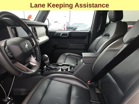 Used 2025 Ford Bronco Outer Banks AWD/4WD image 5