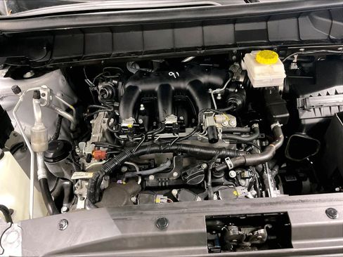 Certified 2024 Nissan Pathfinder SV image 29