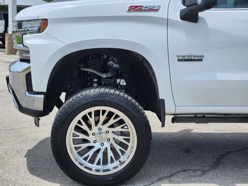 Certified 2021 Chevrolet Silverado 1500 LTZ AWD/4WD image 9