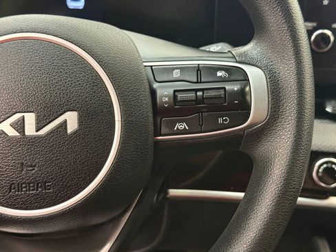 Used 2023 Kia Sportage LX FWD image 27