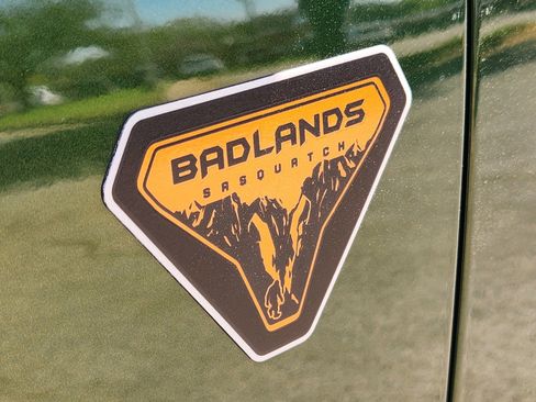 Used 2024 Ford Bronco Badlands image 29