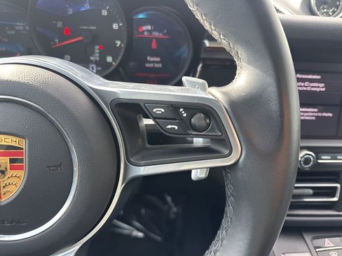 Used 2021 Porsche Macan image 16