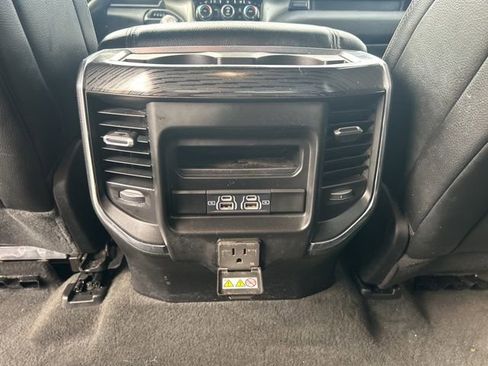 Used 2024 RAM 1500 Laramie image 12