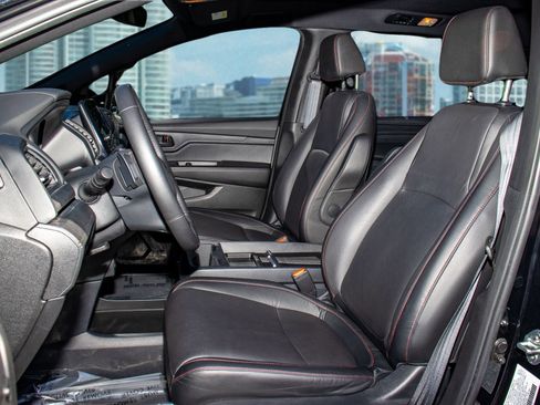 Certified 2024 Honda Odyssey Sport image 16