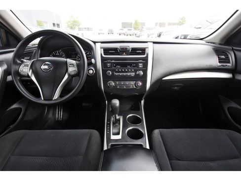 Used 2015 Nissan Altima 2.5 S w/ Power Driver Seat Package FWD image 11