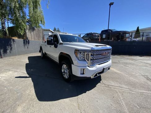 Used 2022 GMC Sierra 3500 Denali w/ Denali Ultimate Package AWD/4WD image 8