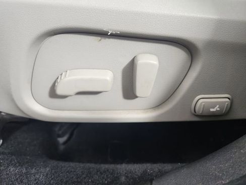 Used 2014 Subaru Forester 2.5i Premium w/ All-Weather Package image 22