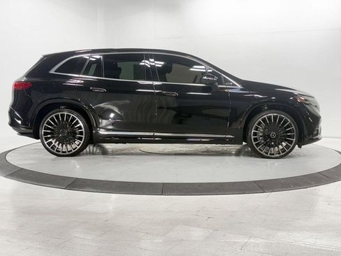 Certified 2023 Mercedes-Benz EQS 580 4MATIC SUV w/ Pinnacle Trim Package image 39