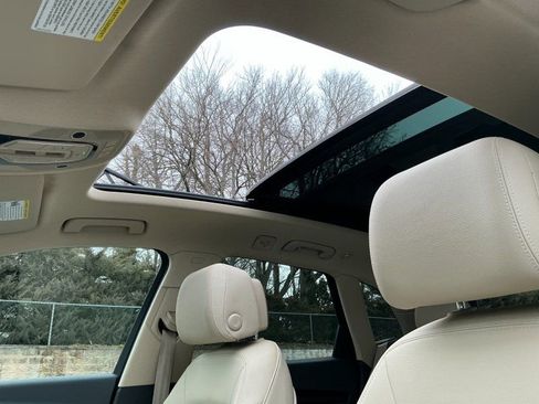 Used 2019 Audi Q5 2.0T Premium Plus w/ Premium Plus Package image 9