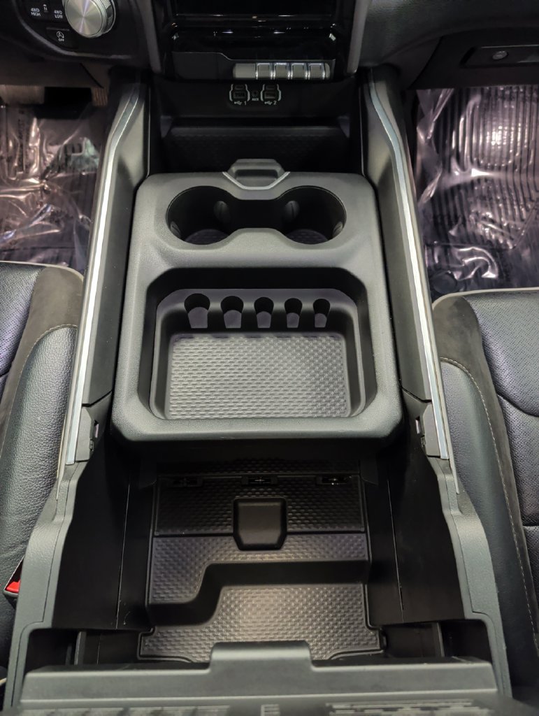 Used 2023 RAM 1500 Laramie AWD/4WD image 32