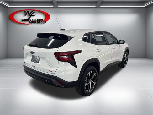 New 2026 Chevrolet Trax RS FWD image 6