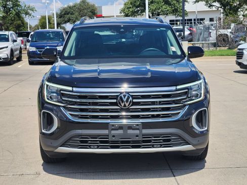 Used 2024 Volkswagen Atlas SE FWD image 11