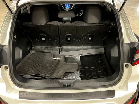 Used 2024 Subaru Crosstrek 2.0i Premium image 34