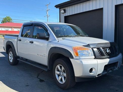 Used 2015 Nissan Titan S w/ S Popular Equipment Package AWD/4WD image 7