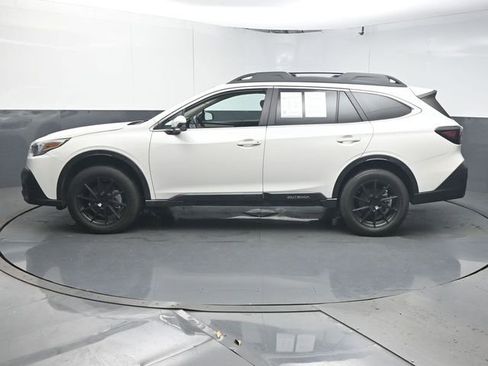 Used 2022 Subaru Outback Limited image 5