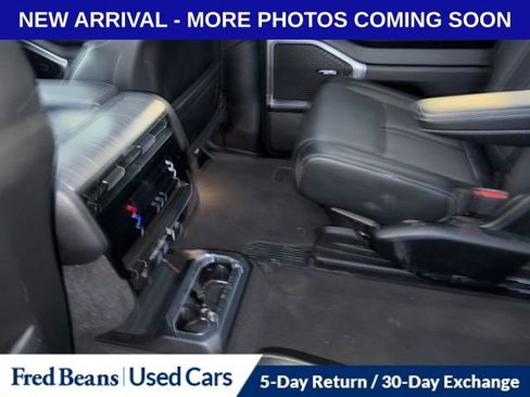 Used 2024 Jeep Wagoneer Series II w/ Premium Group I AWD/4WD image 9