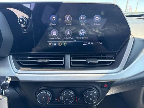 Used 2024 Chevrolet Trax LS w/ LS Convenience Package image 16