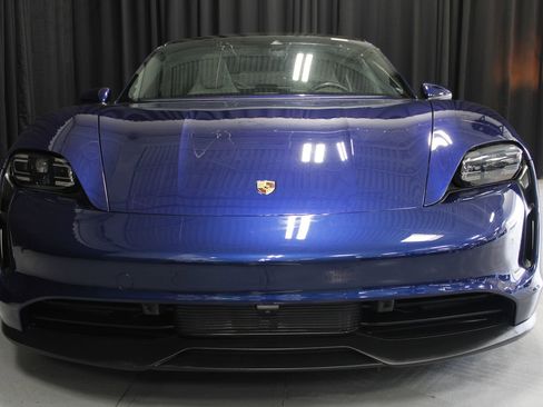 Certified 2021 Porsche Taycan image 6