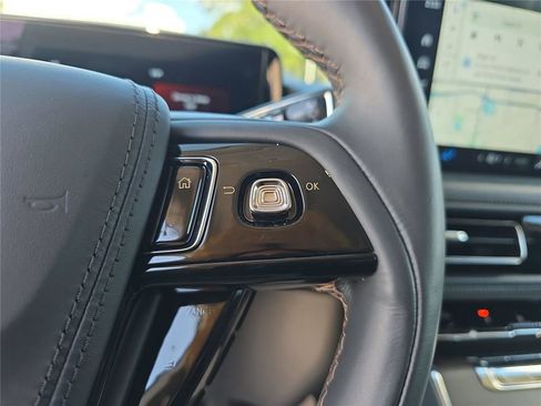 Used 2025 Lincoln Aviator Reserve w/ Equipment Group 201A image 27