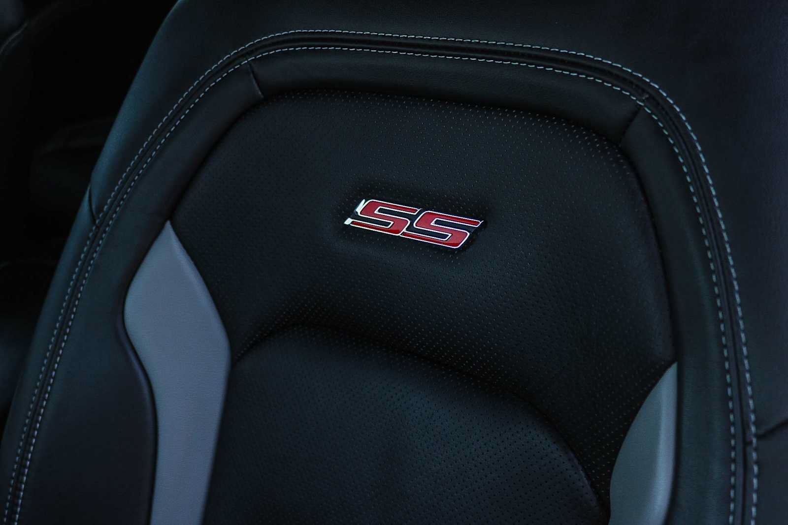 Used 2024 Chevrolet Camaro SS RWD image 17