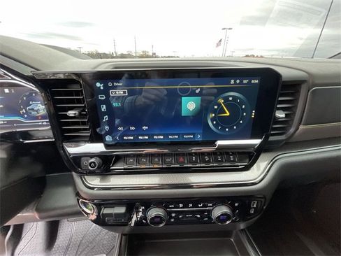 Used 2023 Chevrolet Silverado 1500 ZR2 w/ Technology Package image 22