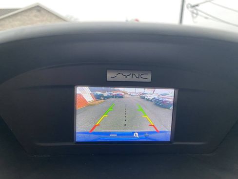 Used 2017 Ford Escape SE AWD/4WD image 36