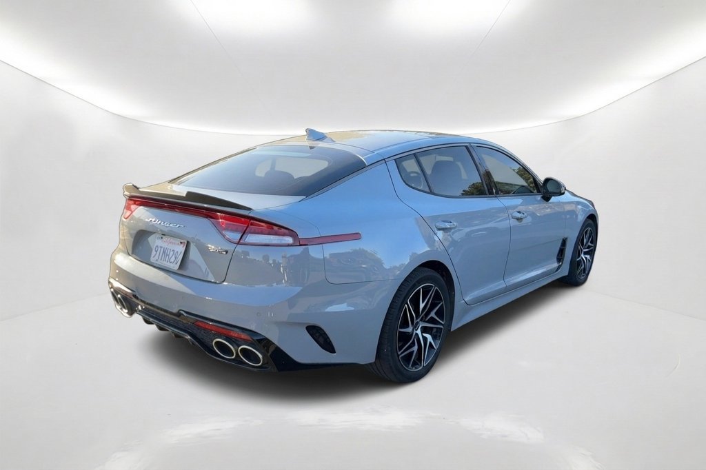 Used 2022 Kia Stinger GT-Line w/ Sun & Sound Package RWD image 6