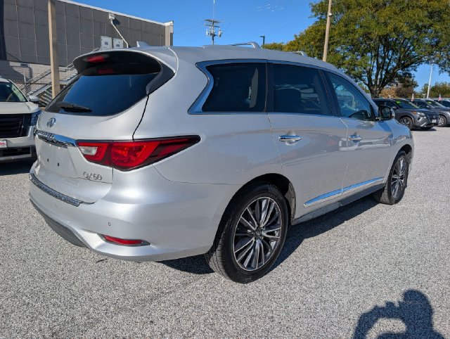 Used 2017 INFINITI QX60 FWD w/ Deluxe Technology Package image 5