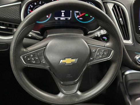 Used 2023 Chevrolet Malibu LT FWD image 5