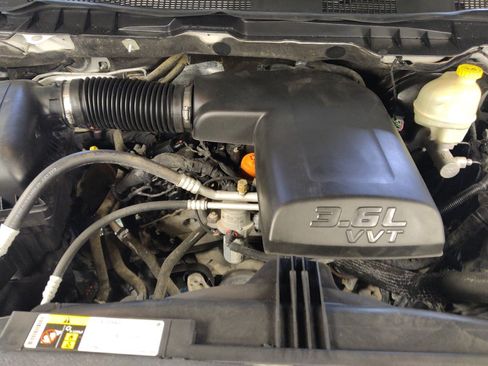 Used 2016 RAM 1500 Lone Star RWD image 30