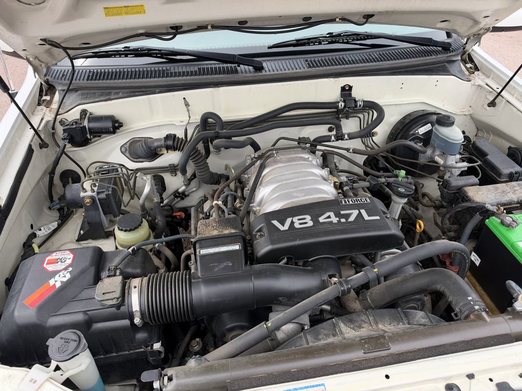 Used 2003 Toyota Sequoia SR5 AWD/4WD image 28