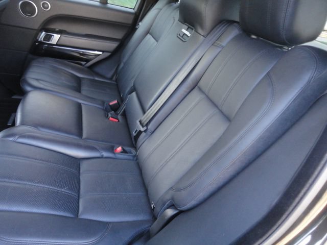 Used 2017 Land Rover Range Rover HSE AWD/4WD image 11