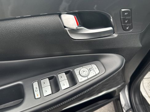 Used 2022 Hyundai Santa Fe Calligraphy image 17