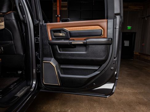 Used 2024 RAM 3500 Limited w/ Towing Technology Group image 38