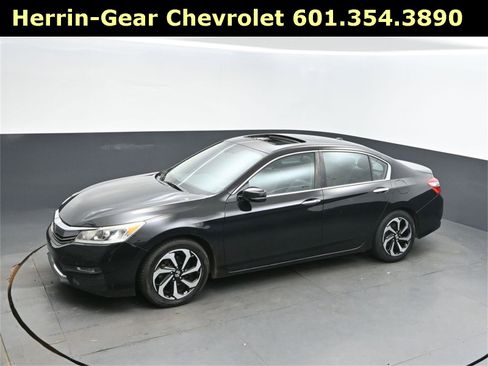 Used 2017 Honda Accord EX-L image 31