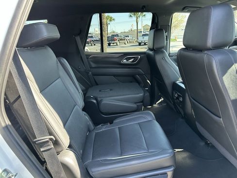 Used 2022 Chevrolet Tahoe LT w/ Luxury Package image 21