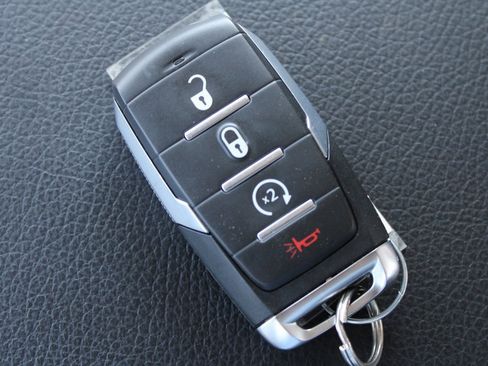 Used 2022 RAM 1500 Laramie w/ Off Road Group image 26