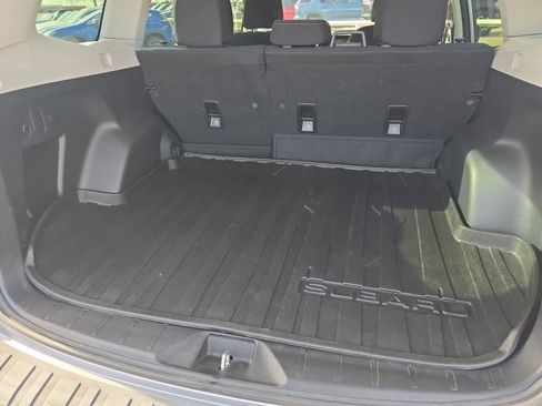 Used 2018 Subaru Forester 2.5i w/ Alloy Wheel Package image 31