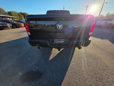 Used 2015 RAM 1500 Express image 3