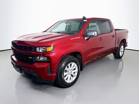 Used 2020 Chevrolet Silverado 1500 Custom w/ Custom Value Package RWD image 4