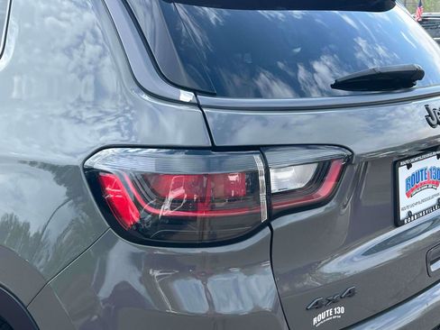 Used 2022 Jeep Compass Trailhawk w/ Trailhawk Elite Group AWD/4WD image 8