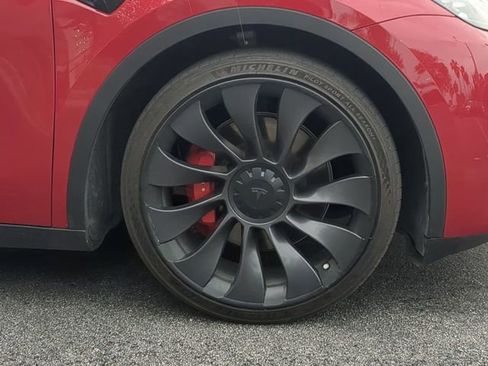 Used 2023 Tesla Model Y Performance AWD/4WD image 11