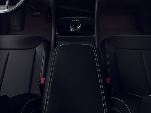 New 2026 Jeep Grand Cherokee L 4WD image 4