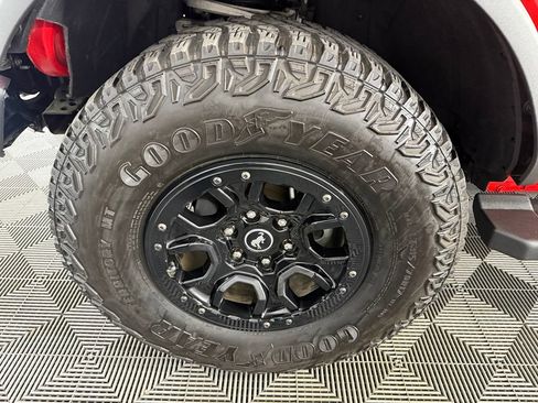 Used 2024 Ford Bronco Wildtrak AWD/4WD image 11