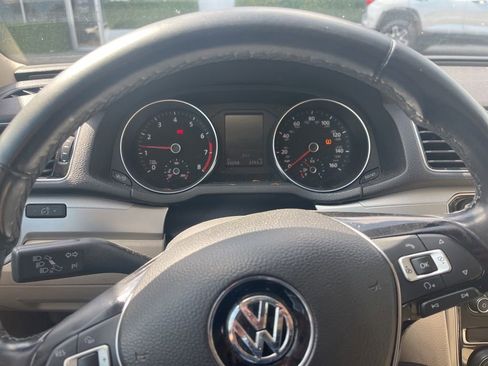 Used 2019 Volkswagen Passat 2.0T Wolfsburg w/ Wheels & Sunroof Package FWD image 17