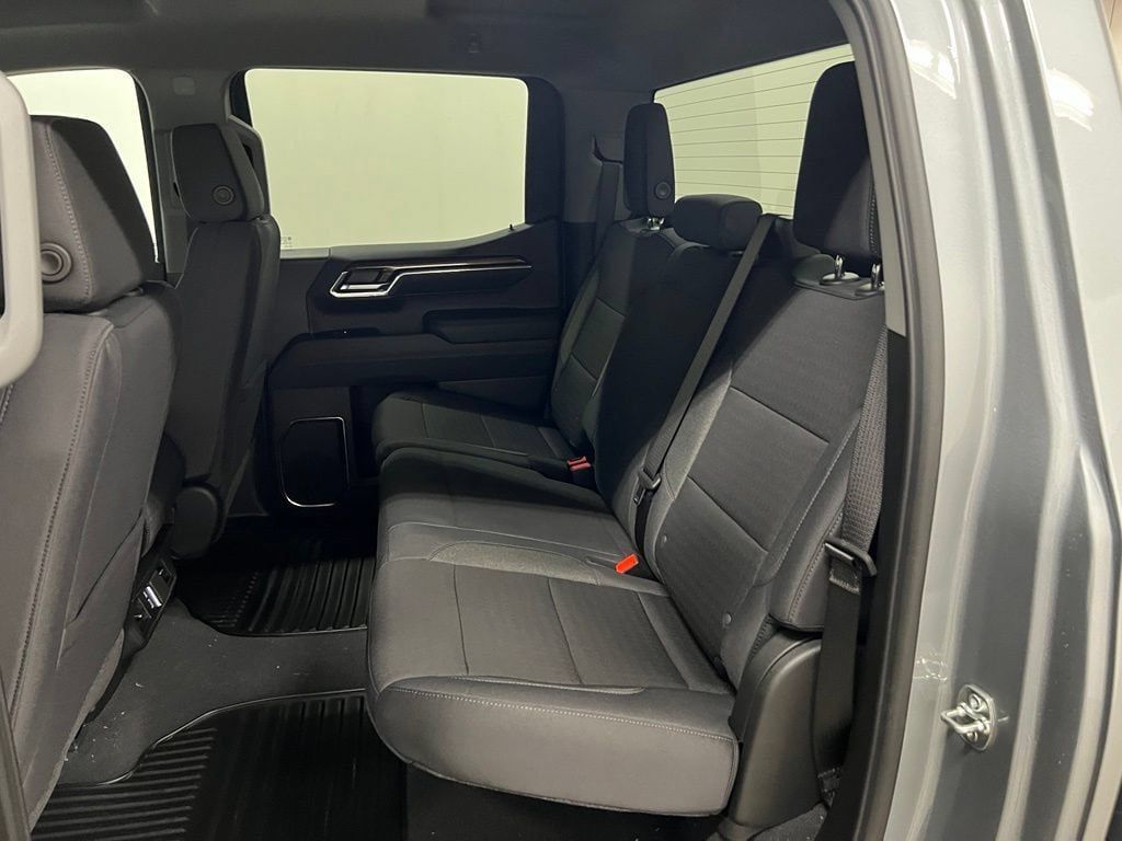 New 2026 Chevrolet Silverado 1500 RST AWD/4WD image 29