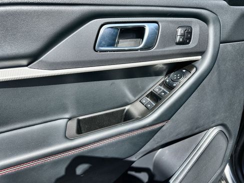 Used 2026 Ford Explorer ST-Line w/ ST-Line Street Pack RWD image 23