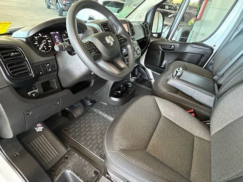 Used 2024 RAM ProMaster 3500 w/ Convenience Group image 38