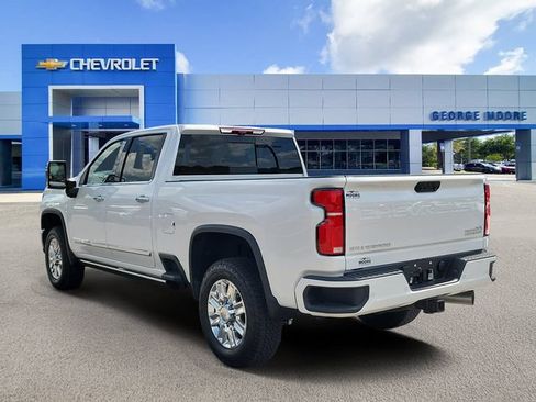 Certified 2025 Chevrolet Silverado 2500 High Country w/ Technology Package AWD/4WD image 3